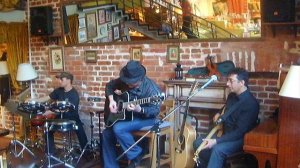 27.06.2012 WooDooFusion - Intro в кафе БУКЛЕ