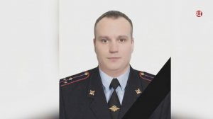 Москвичи несут цветы на место взрыва у Савёловского вокзала