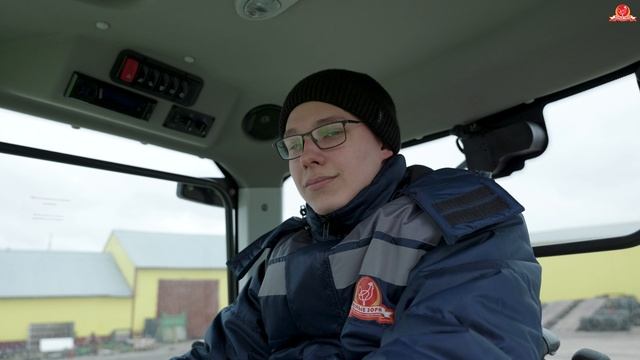 Ясные Зори. Карьера в агрохолдинге