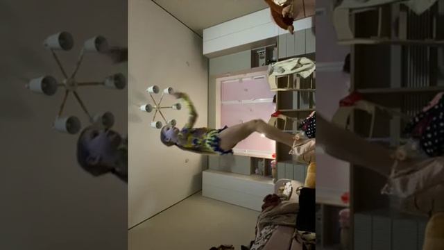 79364350401__581554A0-2B1E-4E04-8D34-FE24278A0ADD смотреть онлайн