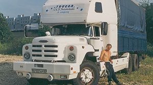 Мужик сделал из старого ЗИЛ-133 настоящего короля ДАЛЬНОБОЯ!