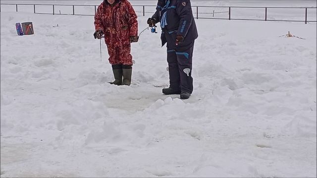 На запуске приоритет остался за "лампочками" и "окулистом". Клёвое место лосиный остров. смотреть онлайн