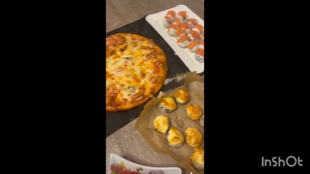 Влог| 23.02.2026. Ленивые роллы. Пицца.Домашняя колбаса.