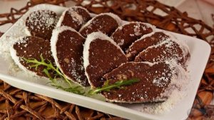 ШОКОЛАДНАЯ КОЛБАСА С КАШТАНАМИ