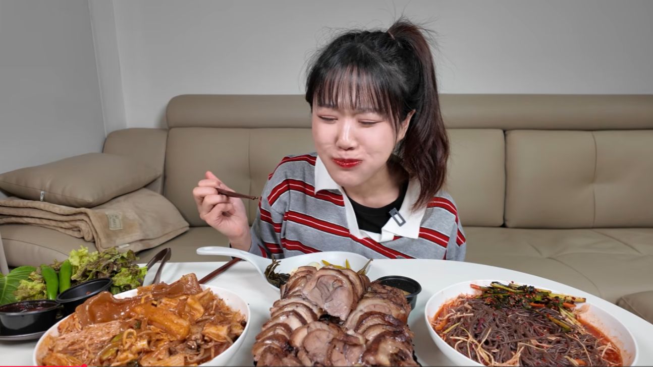 🔥🍲 Мукбанг и Mukbang : 30 ЛЕТ —🤣 Деньрожденный пир с чокпалем и малашанго