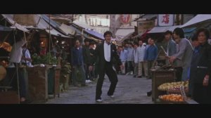 Чудеса (Крёстный отец из Кантона): Чен Ва убегает от мафиози по улицам