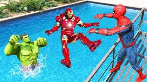 ЧЕЛОВЕК ПАУК ПРОТИВ ВСЕХ | Мультики для детей | МУЛЬТФИЛЬМ ГОНОЧНАЯ ТРАССА С ПРЕПЯТСТВИЯМИ ДЛЯ СУПЕР