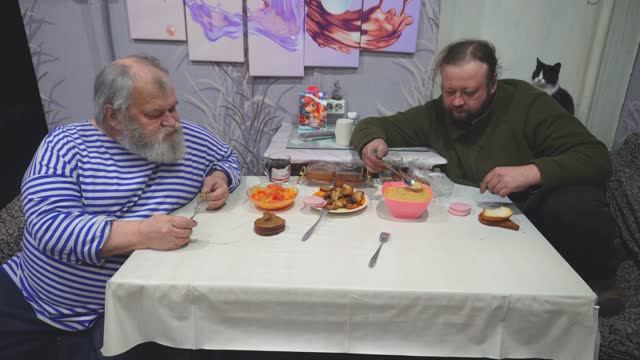 сало и шашлык Утро в Сибирской деревне Опять пришла зима ПОДВАЛ ИЛЬИЧА жизнь в деревне смотреть онлайн