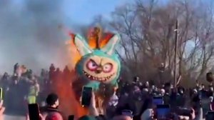 Чучело Лабубу сожгли на Масленицу в Липецкой области