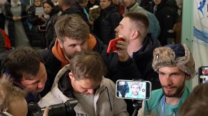 В столичном аэропорту Внуково сегодня ночью встречали наших олимпийцев.