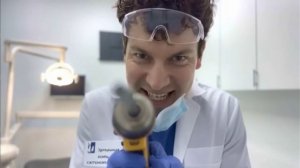 вот наша лодка заправляется а после этого мы с лëнчиком будем играть стоматологию помнишь как играли