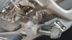 Снятие обшивки двери багажника на калине 1