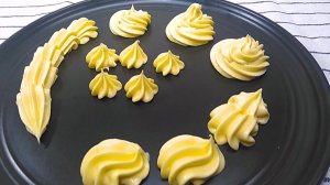 КРЕМ на желтках и сметане.