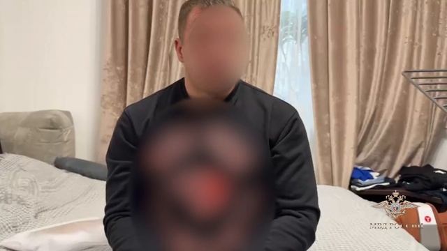 Полицейские задержали подозреваемых в организации магазина по продаже анаболических стероидов смотреть онлайн