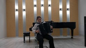 Пуртова Алина - И.С.Бах  "Полонез", Р.н.п."Метелица" mp4