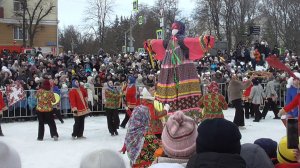 Чучело Масленицы в городе Орле. Городской парк, «Проводы зимы: Широкая Масленица». Город Орёл