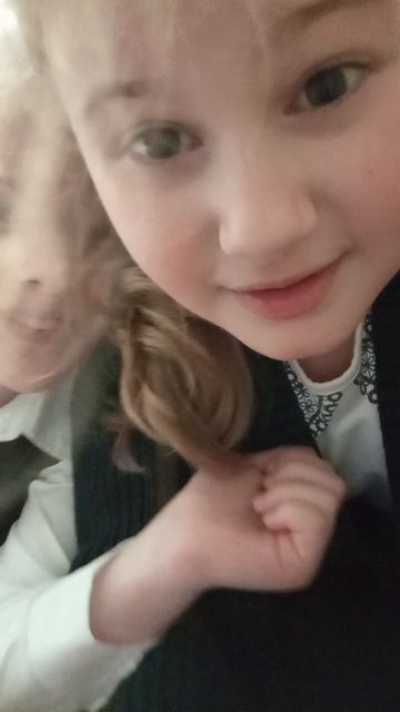 1000006842.mp4 знакомство с сумасшедшей девчонкой