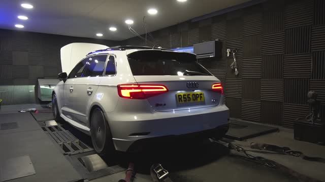 Погоня за 600 лошадиными силами на моем AUDI RS3 с гоночным топливом смотреть онлайн