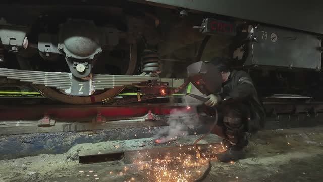 ЖД. Много работы по песку. Утечка воздуха под кузовом. Завалили участок неплановый работой. 128/26