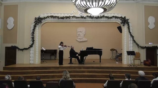 Отчетный концерт оркестрового отделения смотреть онлайн