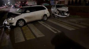 Четверо детей и четверо взрослых пострадали в ДТП с тремя автомобилями в Батайске.