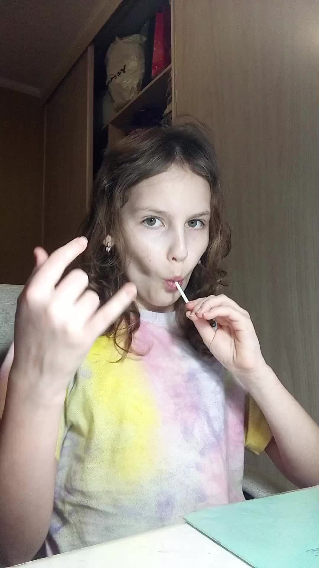 ДЕЛАЮ ДЗ смотреть онлайн