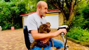 Мы с Маней и Степой отправились на прогулку и проведали Майечку, но малыши ЗАБЫЛИ друг друга(