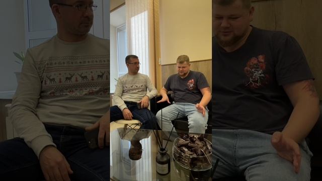 Отзывы-это всегда приятно!)
