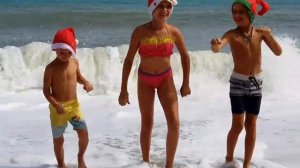 С НОВЫМ 2022 ГОДОМ 🥳 РАДОСТИ, ВЕСЕЛЬЯ, СЧАСТЬЯ 🧚♂️🥳🌴.mp4