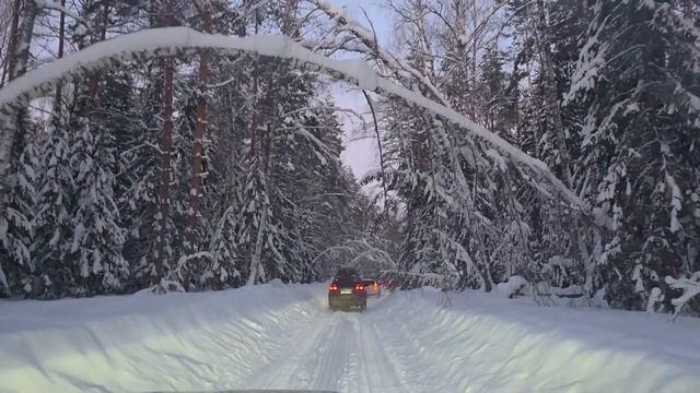 Потрясающе красивая дорога 
к старинному деревянном храму
в РЯЗАНСКОЙ ОБЛАСТИ