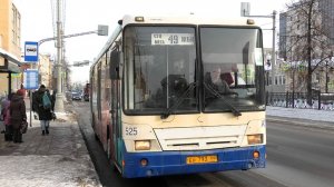 Автобус Екатеринбурга НефАЗ-5299-20-32 борт. №525 маршрут 49 на остановке "Улица Маршала Жукова"