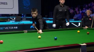 СНУКЕР. Михал Шубарчик потрясающе начал матч против Нила Робертсона / Welsh Open 2026