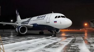 Борьба со снегом в Хабаровском крае: Техника расчищает дороги, аэропорты работают в штатном режиме