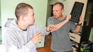 ОТЕЦ РАЗБИЛ КЛАВИАТУРУ СЫНУ ГРИФЕРУ В РЕАЛЬНОЙ ЖИЗНИ ИЗ-ЗА МАЙНКРАФТ!