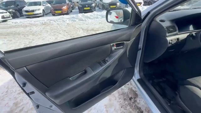 Обзор Toyota Corolla 2005г.
