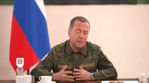 «Судьба Муссолини и Гитлера - показательный пример для нынешних властей в Киеве», — Медведев..mp4