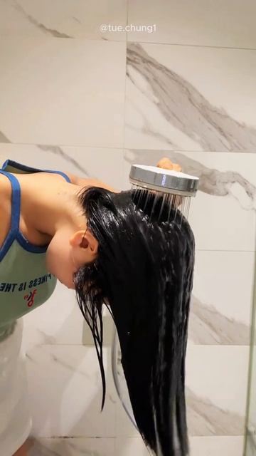 Вот как сделать зеркальный блеск для волос смотреть онлайн