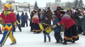 Празднование Масленицы состоялось в Кстово возле Дома культуры и на площади Ленина