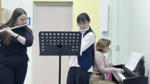 Петрова Инга и Федосеенко Елизавета - 13 лет, ансамбль ученик-преподаватель.