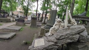 Санкт- Петербург день третий. Александро-Невская лавра.Кладбище.