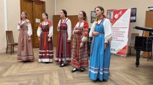 Ансамбль «Дуброва». «Где ж ты был, шельма, пробувал». «Стоит темные лес, зеленая дуброва»