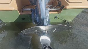 Боремся с Дельфинированием на лодке.