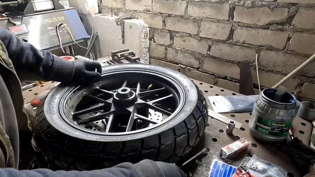 ставлю брызговик, крыло TEZZA OSAKA