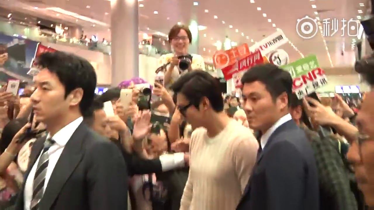 Lee Min Ho 이민호 arriving in Taiwan 10.09.2014 cr. 须臾LoveJ- смотреть онлайн