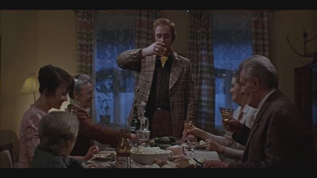 За здоровье прекрасных дам! Фрагменты из фильма ″Ты — мне, я — тебе″. 1976 г.