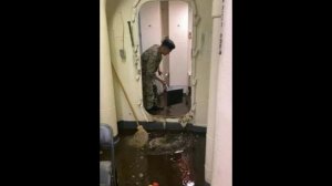 Атомный авианосец США затопило фекалиями у берегов Ирана