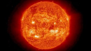 Астрономы нашли гипергигантскую звезду ”родившую” четыре Солнца