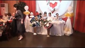 Диана Анкудинова на свадьбе сестры Анастасии - "Сапожки русские и "Я девчонка молода" (19.07.2012)