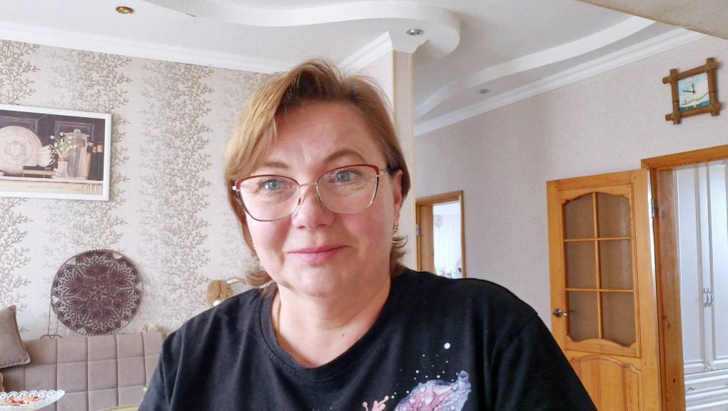 ЧТО ДАЮТ 🤣ВСЁ БЕРЕТ...ХЛОПОТЫ НА КУХНЕ смотреть онлайн