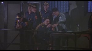 Остров огня: Полицейский садится в тюрьму под прикрытием